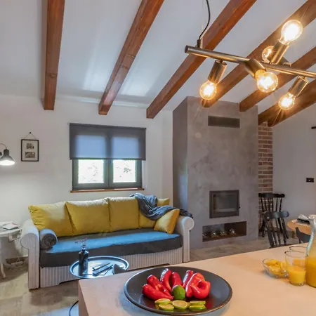 Casa Di Nonna Ida, Perfect And Cozy Ferienhaus Šumber